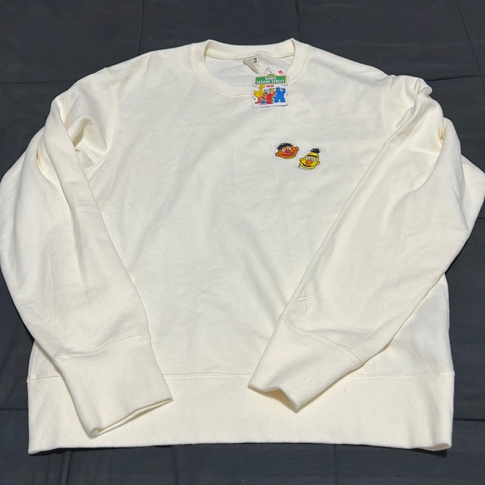 COPY - kaws x Uniqlo x Sesame Street Bert & Ernie Heads Sweatshirt Natural size…